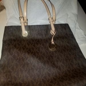 MICHEAL KORS